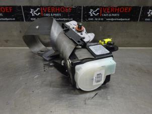 Usados Cinturón de seguridad derecha delante Kia Rio II (DE) 1.6 CVVT 16V Precio de solicitud ofrecido por Verhoef Cars & Parts