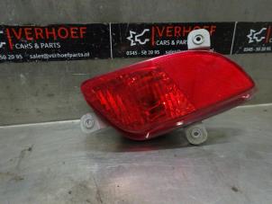 Usagé Feu antibrouillard arrière Kia Venga 1.4 CVVT 16V Prix € 30,00 Règlement à la marge proposé par Verhoef Cars & Parts