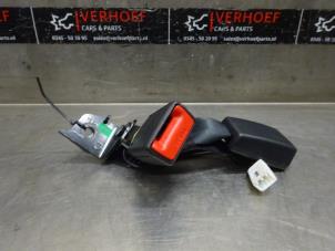 Usagé Insertion ceinture de sécurité arrière droite Kia Rio IV (YB) 1.0i T-GDi 100 12V Prix sur demande proposé par Verhoef Cars & Parts