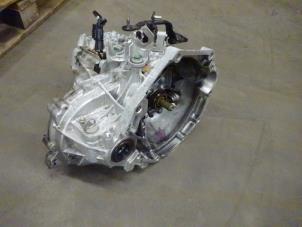 Used Gearbox Kia Picanto (JA) 1.0 DPi 12V Price on request offered by Verhoef Cars & Parts