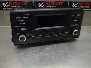 Used Radio Kia Picanto (JA) 1.0 DPi 12V Price € 150,00 Margin scheme offered by Verhoef Cars & Parts