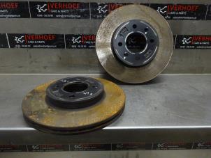Begagnade Främre bromsskiva Kia Picanto (JA) 1.0 DPi 12V Pris på förfrågan erbjuds av Verhoef Cars & Parts