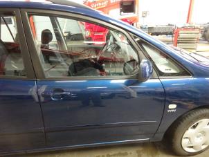 Used Front door 4-door, right Toyota Corolla Verso (E12) 1.6 16V VVT-i Price on request offered by Verhoef Cars & Parts
