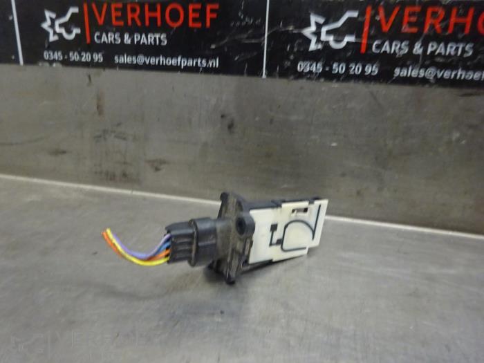 Gebrauchte Luftmengenmesser Ford Transit Courier 1.5 TDCi 75 Preis auf Anfrage angeboten von Verhoef Cars & Parts