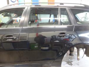 Used Rear door 4-door, left BMW 5 serie Touring (E61) Price on request offered by Verhoef Cars & Parts