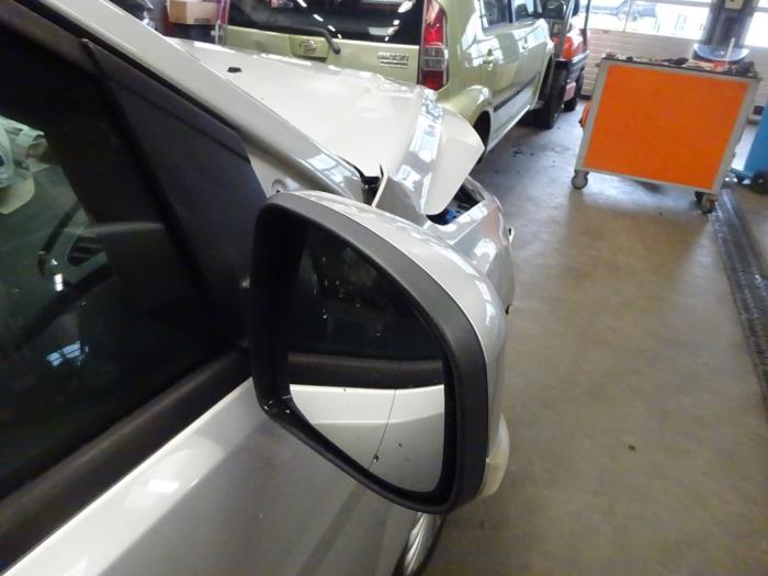 Wing mirror, right from a Ford Focus 2 Wagon 1.8 16V 2009