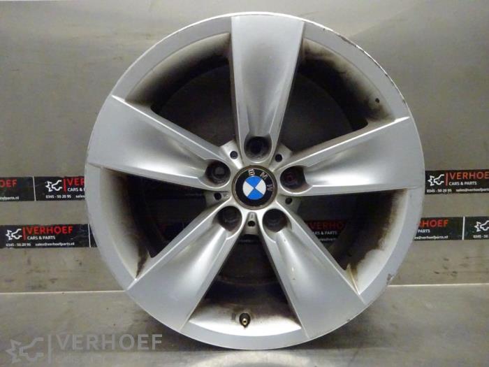 Używane Obrecz BMW 5 serie Touring (E61) Cena € 100,00 Procedura marży oferowane przez Verhoef Cars & Parts