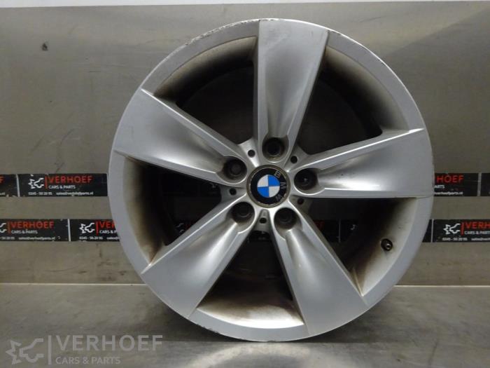 Używane Obrecz BMW 5 serie Touring (E61) Cena € 100,00 Procedura marży oferowane przez Verhoef Cars & Parts