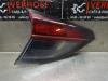 Tailgate reflector, left from a Opel Corsa F (UB/UH/UP), 2019 1.2 Turbo 12V 100, Hatchback, 4-dr, Petrol, 1.199cc, 74kW (101pk), FWD, HNE, 2020-08, UPHNE 2021