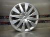 Wheel cover (spare) from a Renault Scénic III (JZ), 2009 / 2016 2.0 16V CVT, MPV, Petrol, 1.997cc, 103kW (140pk), FWD, M4R711; M4RF7; M4R710; M4R713, 2009-02 / 2016-09, JZ0G0; JZ0P0; JZ1E0; JZ1P0; JZDP0 2011
