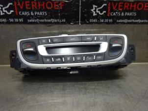 Used Heater control panel Renault Scénic III (JZ) 2.0 16V CVT Price € 100,00 Margin scheme offered by Verhoef Cars & Parts
