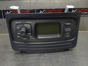 Gebrauchte Radio Toyota Yaris Verso (P2) 1.3 16V Preis auf Anfrage angeboten von Verhoef Cars & Parts