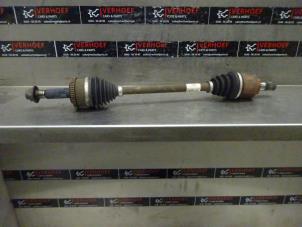 Used Front drive shaft, left Kia Rio III (UB) 1.2 CVVT 16V Price € 75,00 Margin scheme offered by Verhoef Cars & Parts