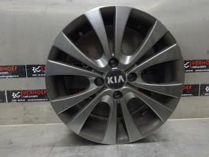 Used Wheel Kia Rio III (UB) 1.2 CVVT 16V Price € 75,00 Margin scheme offered by Verhoef Cars & Parts