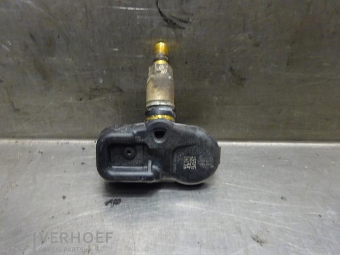 Begagnade Däcktryckssensor Volvo V50 (MW) 2.4 20V Pris på förfrågan erbjuds av Verhoef Cars & Parts