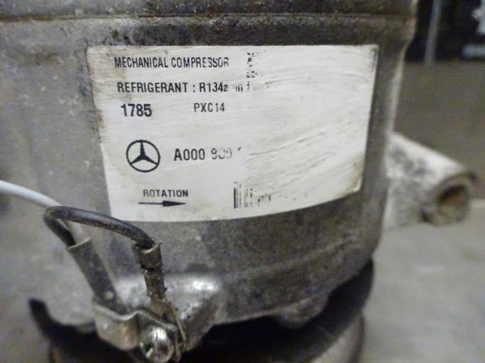 Pompe clim d'un Mercedes-Benz Vito (447.6) 2.2 119 CDI 16V BlueTEC 2016