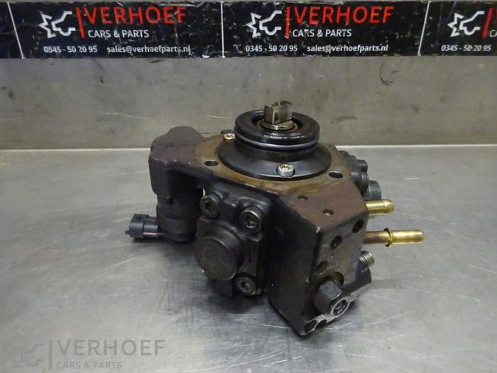 Begagnade Dieselpump Opel Corsa E 1.3 CDTi 16V ecoFLEX Pris € 250,00 Marginaltabell erbjuds av Verhoef Cars & Parts