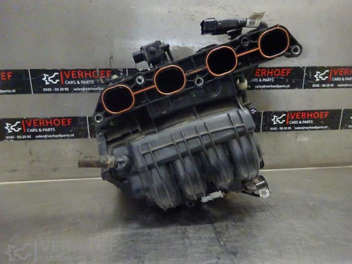 Begagnade Insugsrör Hyundai iX35 (LM) 1.6 GDI 16V Pris € 100,00 Marginaltabell erbjuds av Verhoef Cars & Parts