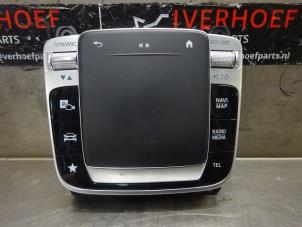 Begagnade Kontrollenhet, multimedia Mercedes CLA (118.3) 2.0 CLA-250 Turbo 16V 4-Matic Pris € 121,00 Inklusive moms erbjuds av Verhoef Cars & Parts