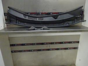 Used Cowl top grille Lexus CT 200h 1.8 16V Price on request offered by Verhoef Cars & Parts