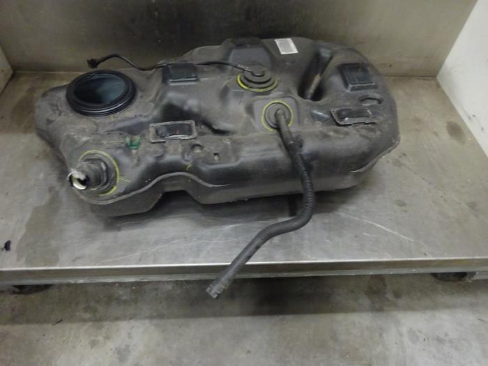 Tank from a Lexus CT 200h 1.8 16V 2020