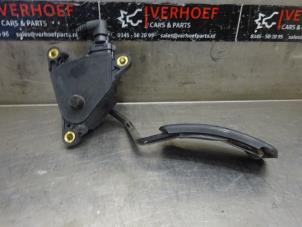Używane Czujnik polozenia pedalu gazu Renault Kangoo Express (FW) 1.5 dCi 75 FAP Cena na żądanie oferowane przez Verhoef Cars & Parts