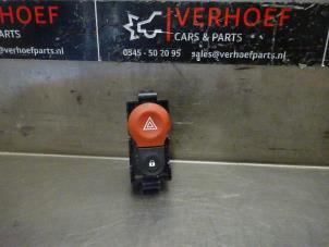 Used Panic lighting switch Renault Kangoo Express (FW) 1.5 dCi 75 FAP Price on request offered by Verhoef Cars & Parts