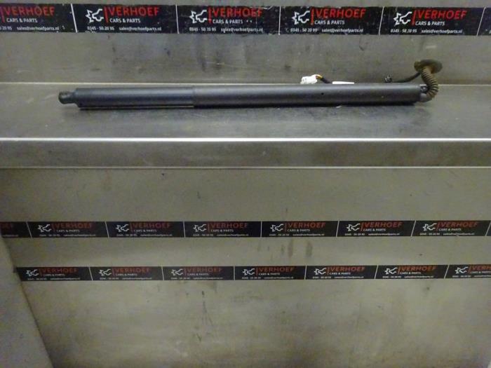 Rear gas strut, left from a Mercedes-Benz GLA (H247) 1.3 200 Turbo 16V 2020
