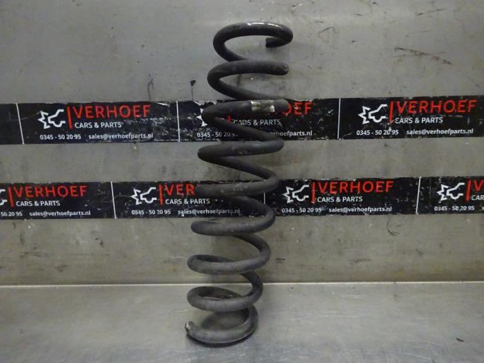 Rear coil spring from a BMW 1 serie (F20) 116i 1.5 12V 2015