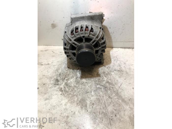 Dynamo van een Chevrolet Aveo (300) 1.3 D 16V 2013