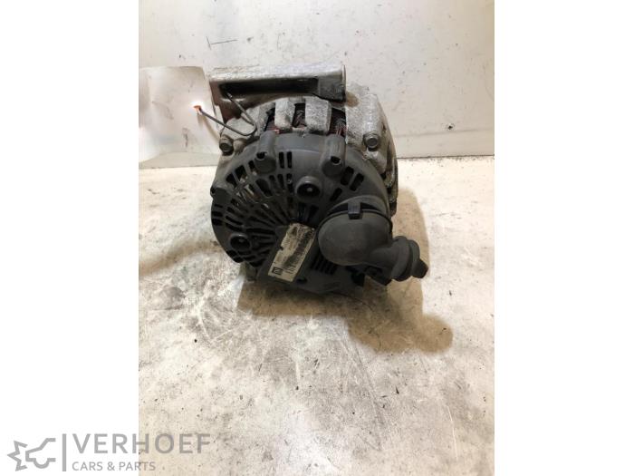Dynamo van een Chevrolet Aveo (300) 1.3 D 16V 2013