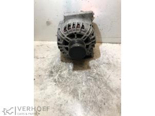 Dynamo van een Chevrolet Aveo (300) 1.3 D 16V 2013