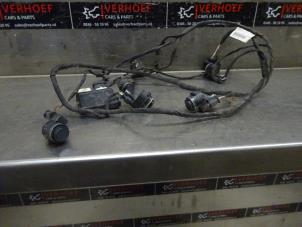 Used PDC Sensor Set Seat Ateca (5FPX) 1.6 TDI 115 Price on request offered by Verhoef Cars & Parts