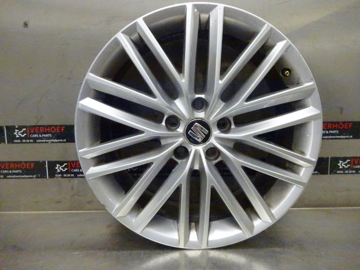Wheel from a Seat Ateca (5FPX) 1.6 TDI 115 2019