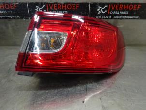 Usados Luz trasera derecha Renault Clio IV (5R) 1.2 16V Precio de solicitud ofrecido por Verhoef Cars & Parts