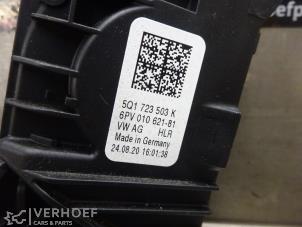 Gaspedalsensor från en Skoda Octavia Combi (NXAC) 1.0 TSI e-TEC 12V 2021