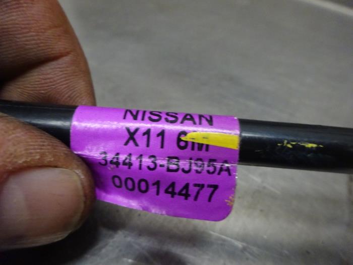 Câble de commande boîte de vitesse d'un Nissan NV 200 (M20M) 1.5 dCi 110 2015