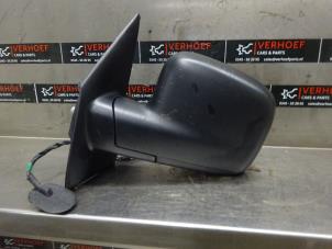 Used Wing mirror, left Volkswagen Transporter T5 1.9 TDi Price € 90,75 Inclusive VAT offered by Verhoef Cars & Parts