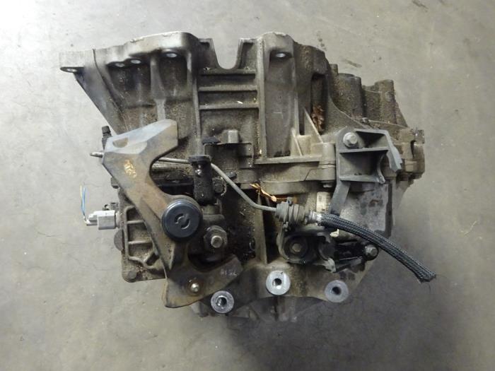 Gearbox Volvo V60 I 2.0 D2 16V - D4204T8 M66