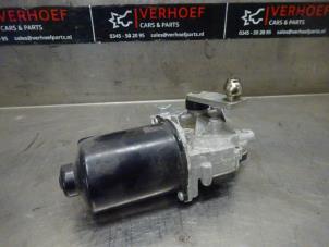 Gebrauchte Scheibenwischermotor vorne Mercedes Vito (447.6) 1.6 111 CDI 16V Preis € 90,75 Mit Mehrwertsteuer angeboten von Verhoef Cars & Parts