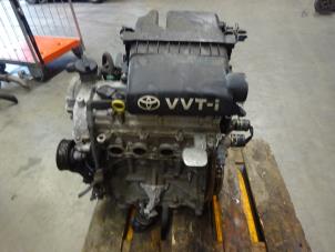 Gebrauchte Motor Toyota Yaris II (P9) 1.3 16V VVT-i Preis auf Anfrage angeboten von Verhoef Cars & Parts