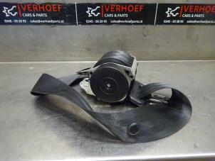 Używane Pas bezpieczenstwa prawy tyl Mitsubishi Colt CZC 1.5 16V Cena na żądanie oferowane przez Verhoef Cars & Parts