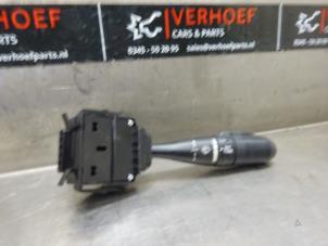 Używane Przelacznik wycieraczki Mitsubishi Colt CZC 1.5 16V Cena na żądanie oferowane przez Verhoef Cars & Parts