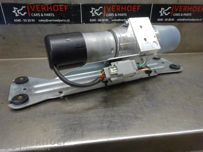 Begagnade Hydraulpump Mitsubishi Colt CZC 1.5 16V Pris på förfrågan erbjuds av Verhoef Cars & Parts