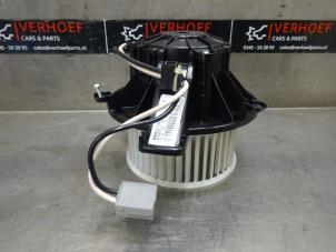 Usagé Moteur de ventilation chauffage Opel Astra K 1.2 Turbo 12V Prix sur demande proposé par Verhoef Cars & Parts