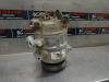 Air conditioning pump from a Volkswagen Touran (1T3) 1.6 TDI 16V 2012