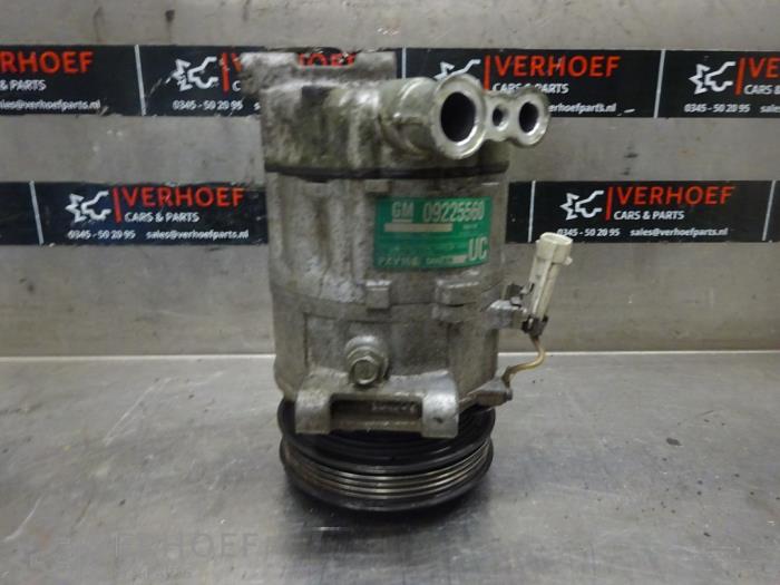 Usagé Compresseur de clim Opel Vectra C GTS 2.2 DIG 16V Prix € 75,00 Règlement à la marge proposé par Verhoef Cars & Parts