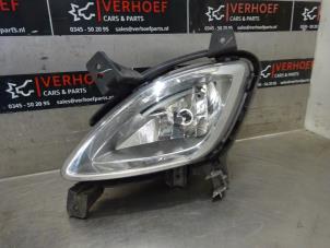 Used Fog light, front left Hyundai i10 (F5) 1.2i 16V Price on request offered by Verhoef Cars & Parts