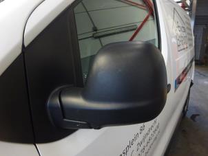 Used Wing mirror, left Peugeot Expert (VA/VB/VE/VF/VY) 2.0 Blue HDi 120 16V Price € 121,00 Inclusive VAT offered by Verhoef Cars & Parts