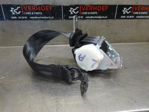 Used Rear seatbelt, left Ford Focus 3 1.0 Ti-VCT EcoBoost 12V 125 Price € 50,00 Margin scheme offered by Verhoef Cars & Parts